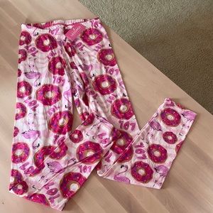 Flamingo and doughnut leggings